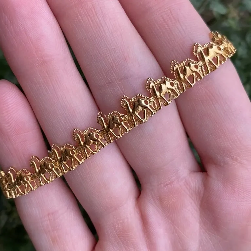 14k Yellow Gold Camel Bracelet (7") Estate