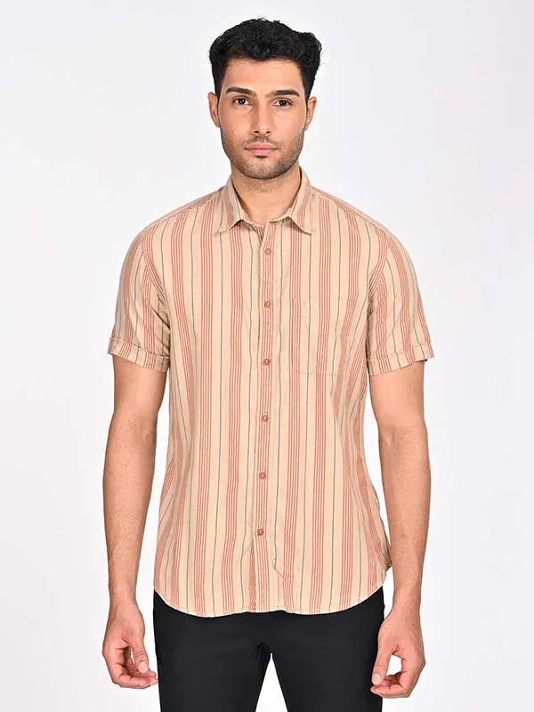 Men Checked Half Sleeve Cotton Shirt