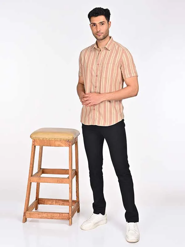 Men Checked Half Sleeve Cotton Shirt